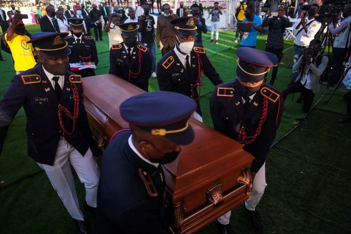 Disturbios marcaron funeral de Presidente de Haití Jovenel Moise Disturbios marcaron funeral de Presidente de Haití Jovenel Moise