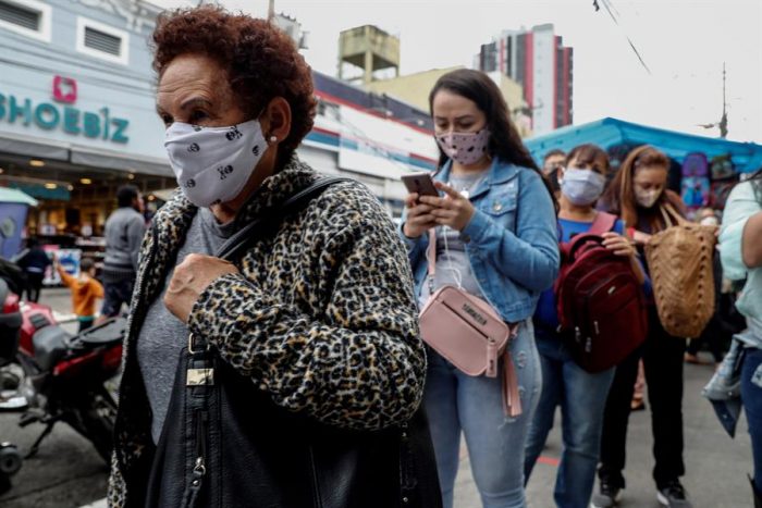 Brasil cierra julio con el menor promedio semanal de casos de covid del año Brasil cierra julio con el menor promedio semanal de casos de covid del año