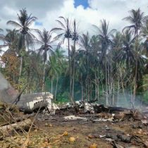 Filipinas: Sube a 29 el número de muertos en accidente de avión militar