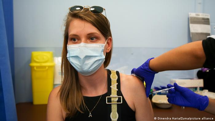 Pfizer-BioNTech pedirá autorización para tercera dosis de vacuna frente a variante Delta del Covid Pfizer-BioNTech pedirá autorización para tercera dosis de vacuna frente a variante Delta del Covid