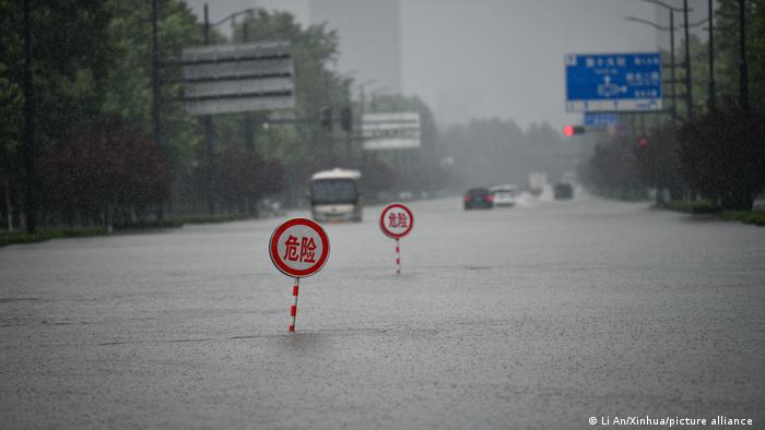 Graves inundaciones en el centro de China dejan al menos 25 muertos Graves inundaciones en el centro de China dejan al menos 25 muertos