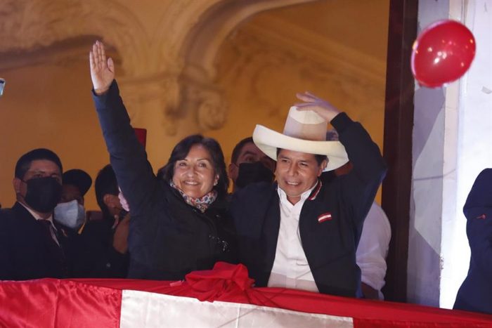 Tras semanas de espera, Pedro Castillo es proclamado presidente electo de Perú Tras semanas de espera, Pedro Castillo es proclamado presidente electo de Perú