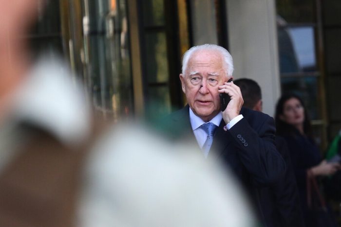 Horst Paulmann pasa la posta y su hija Heike asume oficialmente la presidencia de Cencosud Horst Paulmann pasa la posta y su hija Heike asume oficialmente la presidencia de Cencosud