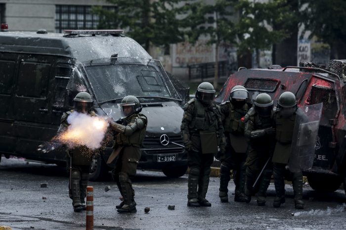 Estallido social: Cámara aprueba proyecto que establece procedimiento para hacer efectiva responsabilidad del Estado por víctimas durante manifestaciones Estallido social: Cámara aprueba proyecto que establece procedimiento para hacer efectiva responsabilidad del Estado por víctimas durante manifestaciones