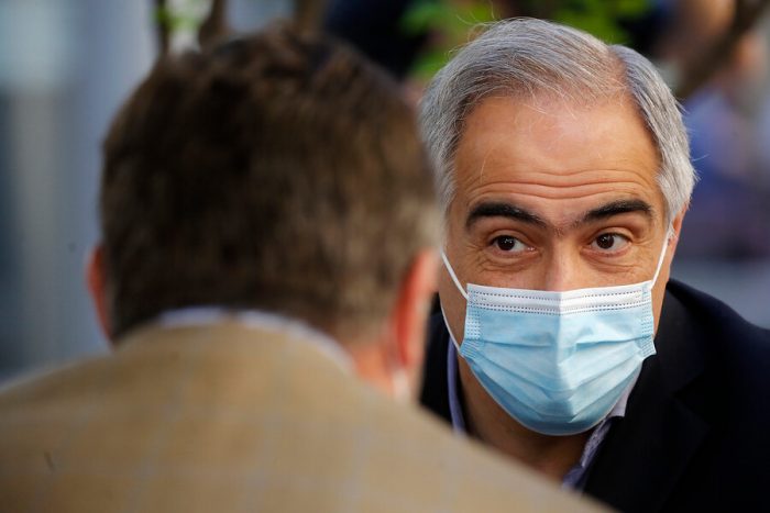 Chahuán insiste en que «no hay espacio para proyectos personales» en la centroderecha y Sichel pide «esfuerzo mayor» de cara a las presidenciales Chahuán insiste en que