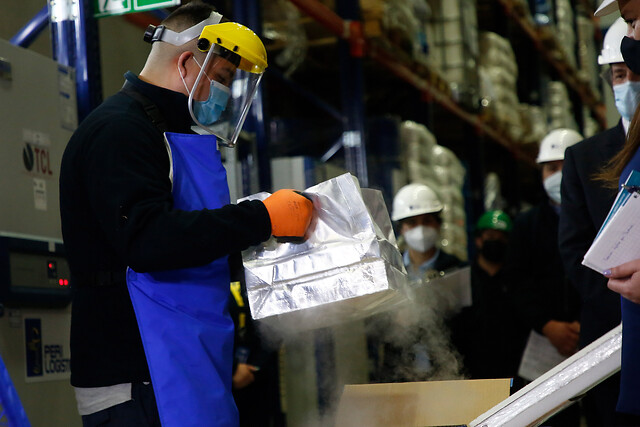 Minsal aclara escasez de vacunas Pfizer tras críticas de municipios: aluden a «stock limitado de producción a nivel mundial» Minsal aclara escasez de vacunas Pfizer tras críticas de municipios: aluden a