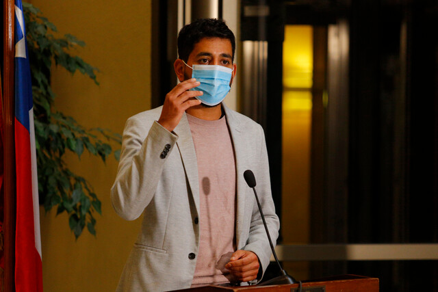 Diputado Brito advierte a Pérez Yoma tras denuncia en Comisión de Ética: “No vamos a permitir que intimide a nadie que esté por recuperar el agua para Chile” Diputado Brito advierte a Pérez Yoma tras denuncia en Comisión de Ética: “No vamos a permitir que intimide a nadie que esté por recuperar el agua para Chile”