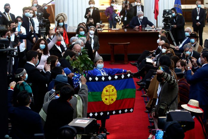 Prensa internacional destacó elección de Elisa Loncon para presidir la Convención Constitucional y repasó petición de cese a la «represión policial» en Chile Prensa internacional destacó elección de Elisa Loncon para presidir la Convención Constitucional y repasó petición de cese a la