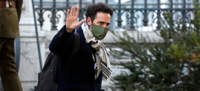Hernán Larraín Matte pide respeto mutuo en la Convención: “Le dije a Teresa Marinovic que no compartía la provocación que realizó” Hernán Larraín Matte pide respeto mutuo en la Convención: “Le dije a Teresa Marinovic que no compartía la provocación que realizó”