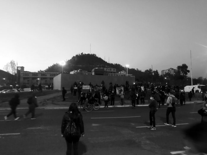 Ad portas de la Convención Constitucional: protestas en Plaza Italia por presos del estallido Ad portas de la Convención Constitucional: protestas en Plaza Italia por presos del estallido