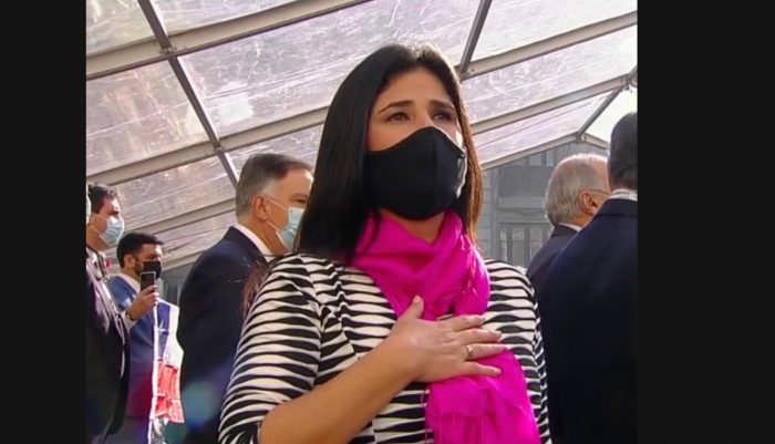 Pollyana Rivera, la constituyente en cupo UDI pero con el corazón en el Partido Republicano de Kast: “Nos gustaría incorporarnos a la mesa” de la Convención Pollyana Rivera, la constituyente en cupo UDI pero con el corazón en el Partido Republicano de Kast: “Nos gustaría incorporarnos a la mesa” de la Convención