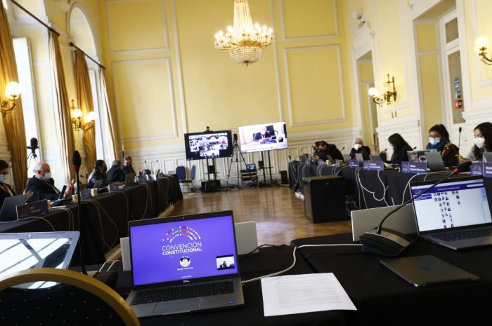 Convención Constitucional: ¿Prohibir las abstenciones? Convención Constitucional: ¿Prohibir las abstenciones?