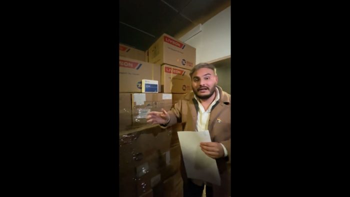Concejal de Maipú encuentra 20 mil test rápidos vencidos en bodegas del municipio Concejal de Maipú encuentra 20 mil test rápidos vencidos en bodegas del municipio
