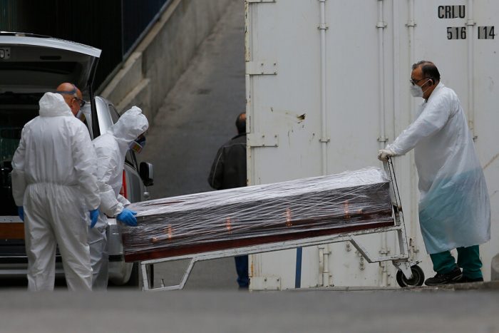 Chile suma 49 muertes y 904 contagios nuevos por Covid-19: positividad se mantiene bajo el 2% Chile suma 49 muertes y 904 contagios nuevos por Covid-19: positividad se mantiene bajo el 2%