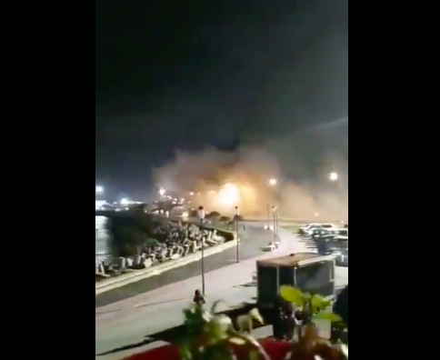 Registran desprendimiento de rocas en ladera del Morro de Arica: no hubo personas afectadas directamente Registran desprendimiento de rocas en ladera del Morro de Arica: no hubo personas afectadas directamente