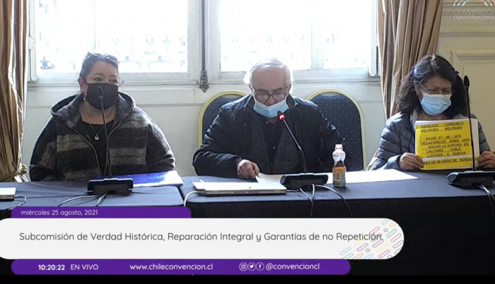 Padres de niña robada en dictadura y llevada a Suecia entregaron su testimonio en Subcomisión de Verdad Histórica de la Convención Padres de niña robada en dictadura y llevada a Suecia entregaron su testimonio en Subcomisión de Verdad Histórica de la Convención
