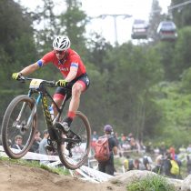 “Le di con todo, con el corazón y por Chile”: Martín Vidaurre se corona campeón mundial de Mountain Bike