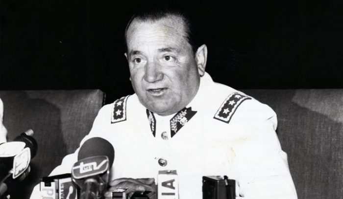 Hugo Salas Wenzel, el fallecido exjefe CNI que celebró con botellas de whisky y un asado para sus agentes la matanza de la Operación Albania Hugo Salas Wenzel, el fallecido exjefe CNI que celebró con botellas de whisky y un asado para sus agentes la matanza de la Operación Albania