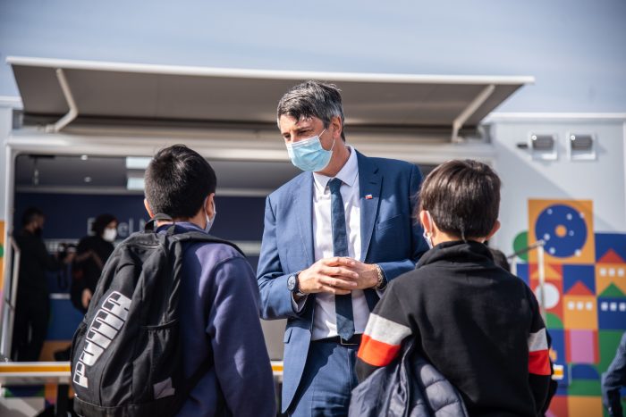 Ministerio de Ciencia presenta guía para apoyar a niños y niñas frente al cambio climático Ministerio de Ciencia presenta guía para apoyar a niños y niñas frente al cambio climático