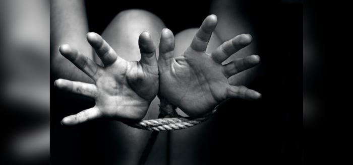 Condenan a tres años de presidio a banda que traficaba mujeres para ejercer el comercio sexual en el norte del país Condenan a tres años de presidio a banda que traficaba mujeres para ejercer el comercio sexual en el norte del país