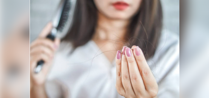 La caída del cabello: uno de los efectos secundarios poco conocidos de la pandemia La caída del cabello: uno de los efectos secundarios poco conocidos de la pandemia