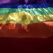 WorldPride 2021: embajadores acreditados en Chile se visten con los colores de la bandera de la diversidad