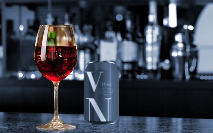 Estudio revela que casi 3 de 4 adultos consume vino en lata en Chile post pandemia Estudio revela que casi 3 de 4 adultos consume vino en lata en Chile post pandemia