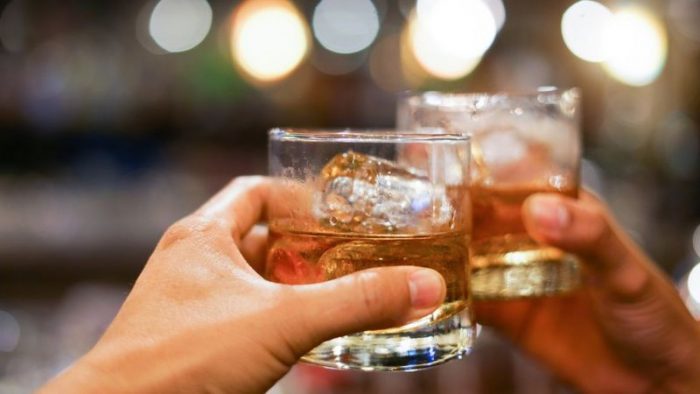 ¿Por qué beber alcohol aumenta el riesgo de cáncer? ¿Por qué beber alcohol aumenta el riesgo de cáncer?