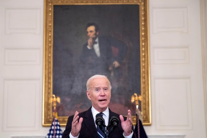 Joe Biden ordena la vacunación de la mayoría de empleados federales de EE.UU.