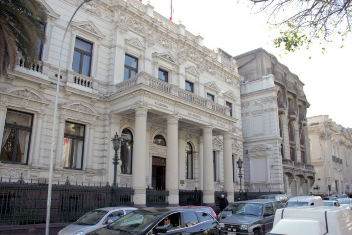 «Del ministerio al cementerio»: el «taco» en la carrera diplomática por la inamovilidad de funcionarios
