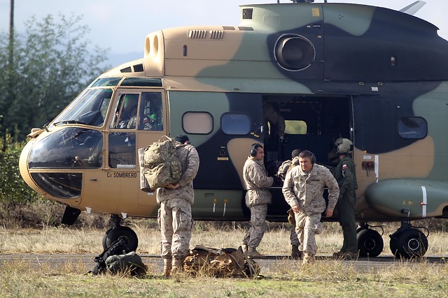 CDE se querella por sobreprecio de US$8,6 millones en compra de helicópteros del Ejército: diputado Brito dice que ministro de Defensa 
