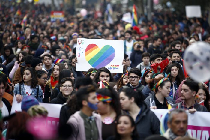 Proyecto de matrimonio igualitario avanza en el reconocimiento de derechos filiales homoparentales independiente del sexo o estado civil de la pareja Proyecto de matrimonio igualitario avanza en el reconocimiento de derechos filiales homoparentales independiente del sexo o estado civil de la pareja