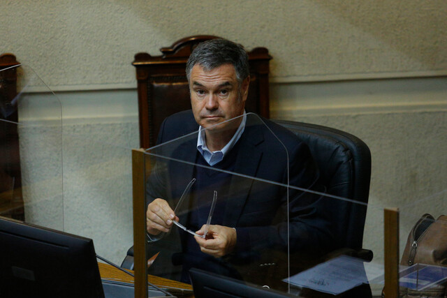 Senador Ossandón emplaza a Sichel por retiros de ahorros previsionales: «Tiene que decir públicamente si sacó o no el 10%» Senador Ossandón emplaza a Sichel por retiros de ahorros previsionales: