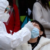 Informe Epidemiológico: cifra de contagiantes siguen tendencia a la baja y llegan a 5.364