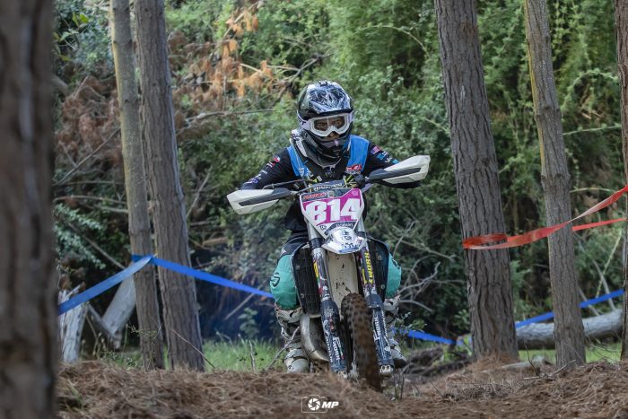 Franco Petrowitsch y Tania González ganan en fecha del Moto Enduro en Rungue Franco Petrowitsch y Tania González ganan en fecha del Moto Enduro en Rungue