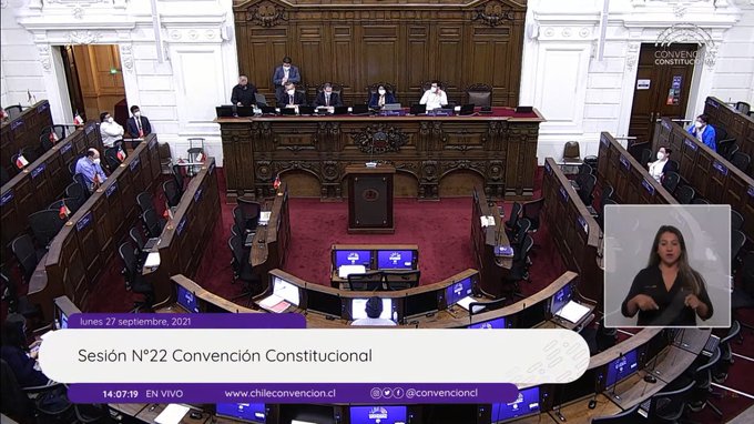 Reglamento en tierra derecha: Convención aprueba las siete comisiones temáticas y sus contenidos y este martes se cierra el debate por los 2/3 Reglamento en tierra derecha: Convención aprueba las siete comisiones temáticas y sus contenidos y este martes se cierra el debate por los 2/3