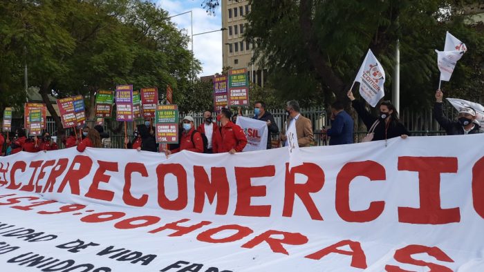 Senador Guillier y proyecto de cierre del comercio a las 19:00 horas: «La vida familiar y el trabajo decente es compatible» Senador Guillier y proyecto de cierre del comercio a las 19:00 horas: