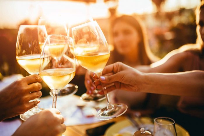 Festival de vino “Copados” reunirá en Santiago a los mejores productores y chef nacionales Festival de vino “Copados” reunirá en Santiago a los mejores productores y chef nacionales