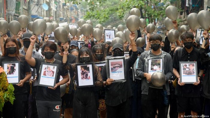 Junta militar de Birmania anuncia liberación de más de 5 mil detenidos en protestas Junta militar de Birmania anuncia liberación de más de 5 mil detenidos en protestas