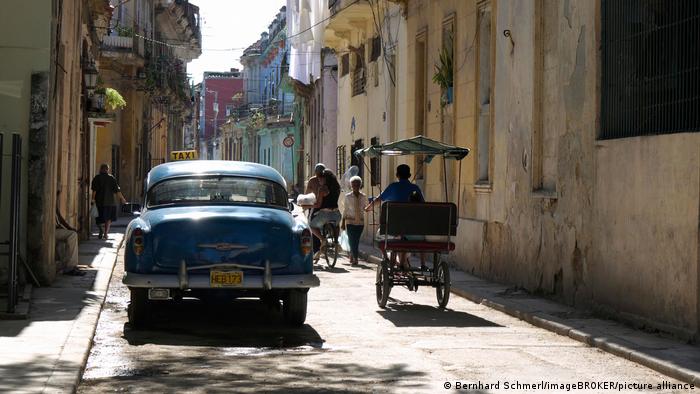 Cubanos resienten inflación de 6.900% en medio de grave escasez