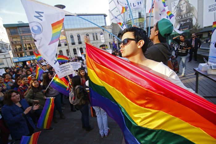 Matrimonio igualitario avanza en el Congreso: Comisión de Constitución de la Cámara aprueba proyecto en particular Matrimonio igualitario avanza en el Congreso: Comisión de Constitución de la Cámara aprueba proyecto en particular