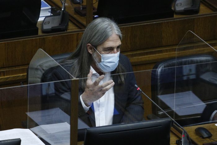Senador Letelier está «reflexionando» apoyo al cuarto retiro pero descarta voto a favor de indicación sobre rentas vitalicias: «Por ningún motivo» Senador Letelier está