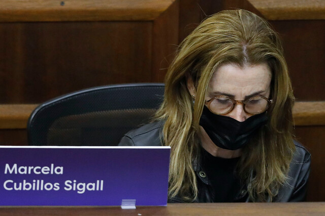 Cubillos emplaza a mesa directiva de la Convención por no otorgar minuto de silencio para agricultores fallecidos Cubillos emplaza a mesa directiva de la Convención por no otorgar minuto de silencio para agricultores fallecidos