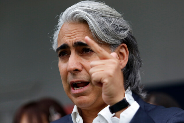 ME-O emplaza a Kast por medida de zanja para combatir crisis migratoria: «He pedido al comando que compre una pala, que la tenga y pueda dedicarse a hacer hoyos» ME-O emplaza a Kast por medida de zanja para combatir crisis migratoria: