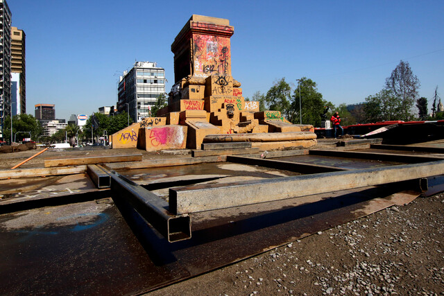 Consejo de Monumentos Nacionales respalda traslado transitorio de restos del soldado desconocido ubicados en Plaza Baquedano