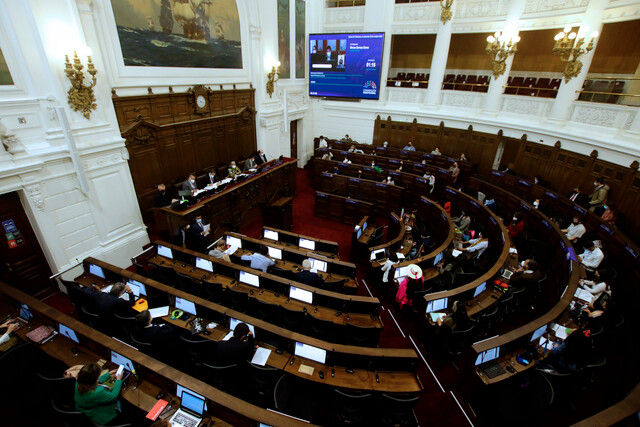 Constituyentes de Vamos por Chile lanzan video en que abogan por «cambios en libertad» y critican «soberbia de la Convención» Constituyentes de Vamos por Chile lanzan video en que abogan por