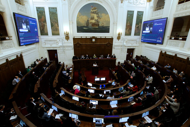 Convención y polémica por sesiones en Región del Biobío: pleno decidirá próximas salidas a terreno Convención y polémica por sesiones en Región del Biobío: pleno decidirá próximas salidas a terreno