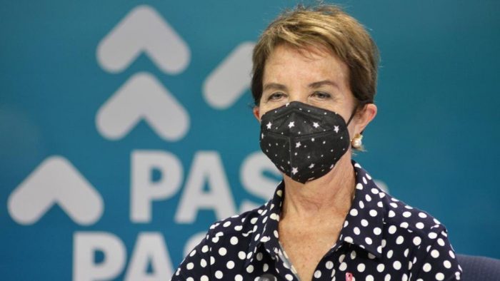 Ministra Hutt anuncia que se solicitará pase de movilidad o PCR negativo para viajes interregionales: ya no se pedirá el C19 Ministra Hutt anuncia que se solicitará pase de movilidad o PCR negativo para viajes interregionales: ya no se pedirá el C19