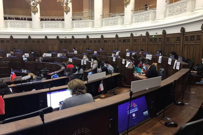 ¿Cómo los medios están abordando el proceso constituyente?: una pregunta relevante e ineludible ¿Cómo los medios están abordando el proceso constituyente?: una pregunta relevante e ineludible