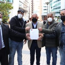 Pescadores de Valparaíso alcanzan acuerdo con Gobierno: podrán volver a trabajar en la comuna luego de ser reubicados en Quintero